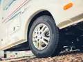 Pneus camping-car : le guide essentiel pour choisir et entretenir