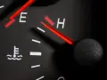 Voyant liquide de refroidissement : les gestes qui sauvent votre moteur