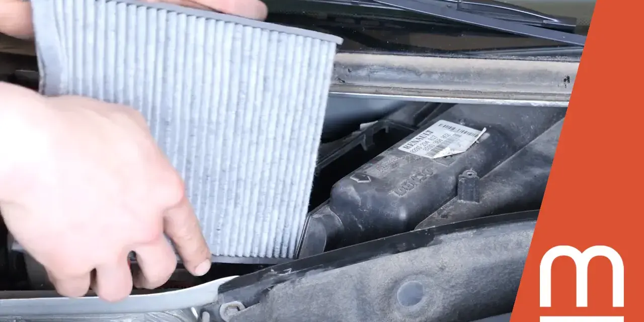Votre Clio 2 respire mal ? Changez son filtre habitacle !