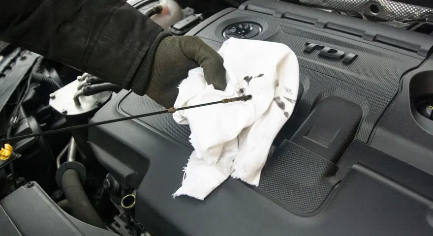 308 diesel : Huile moteur 0W-30 ou 5W-30 ? Évitez l'erreur !